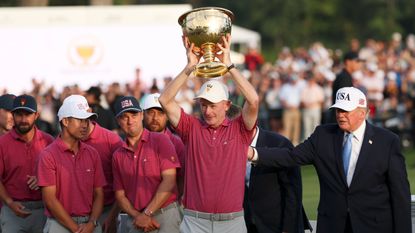 Team USA with the Presidents Cup trophy