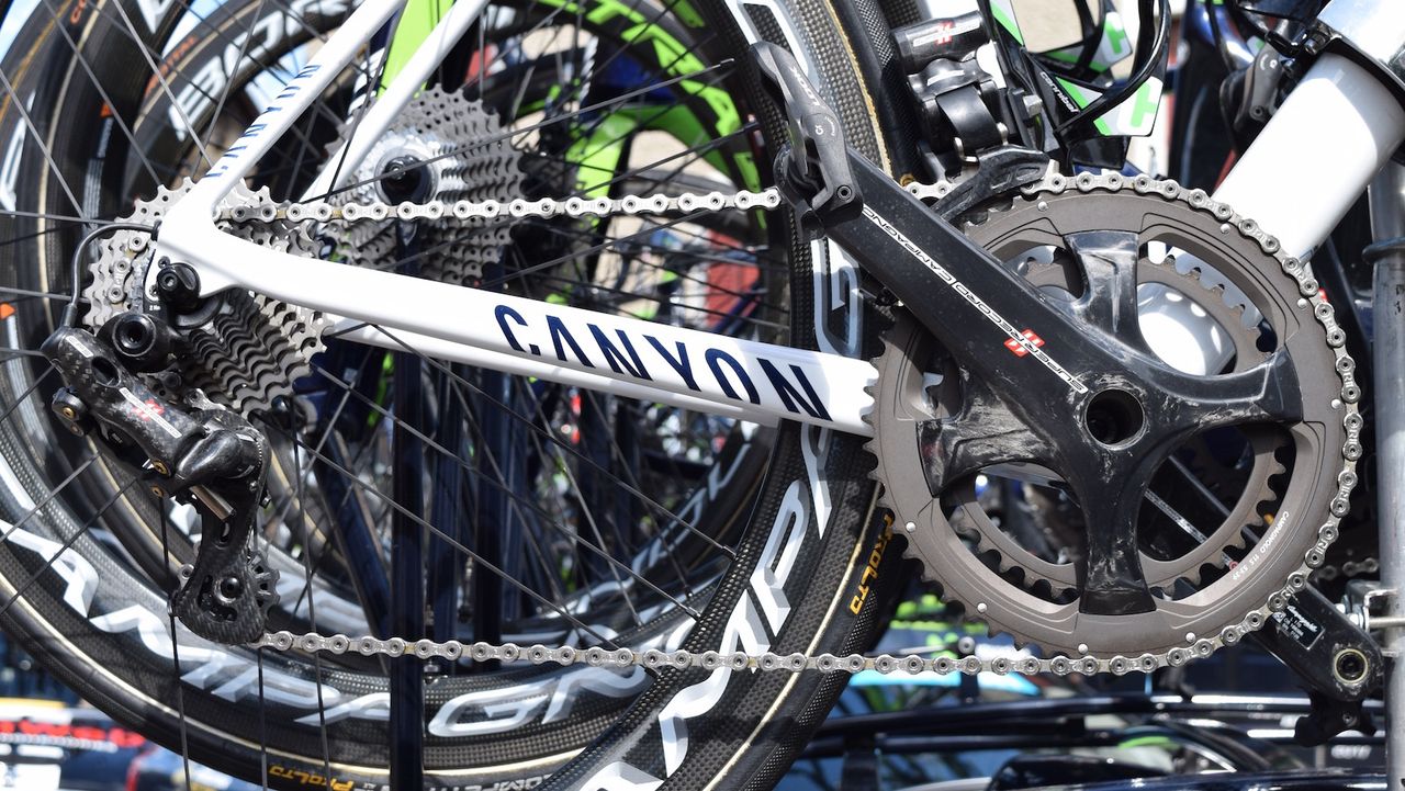 "Valverde's spare bike wasn't fitted with a power meter, but ran the same 53/39T and 11-27T gear combination as his main bike"