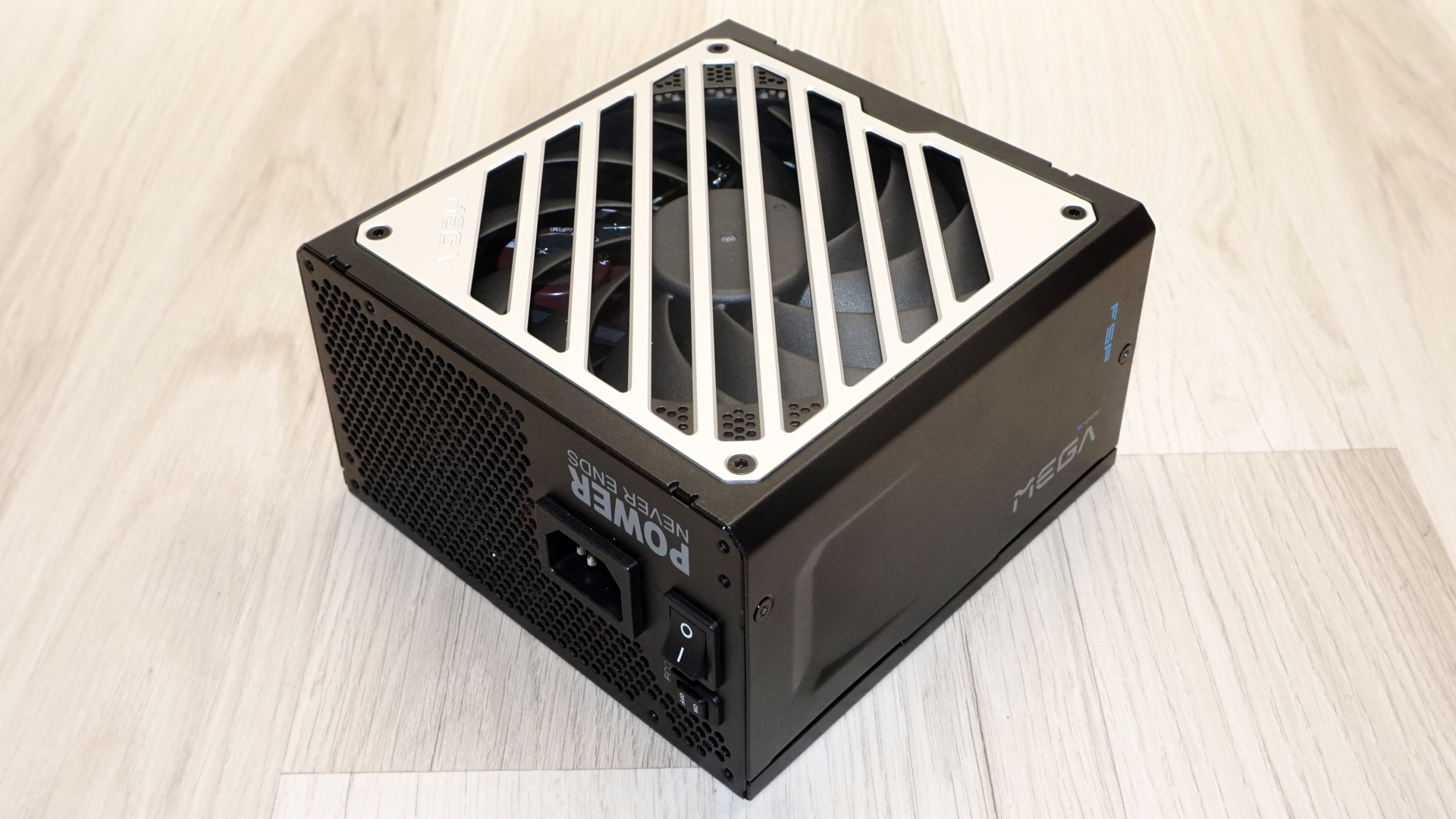 FSP Mega GM ATX 3.1 1200W