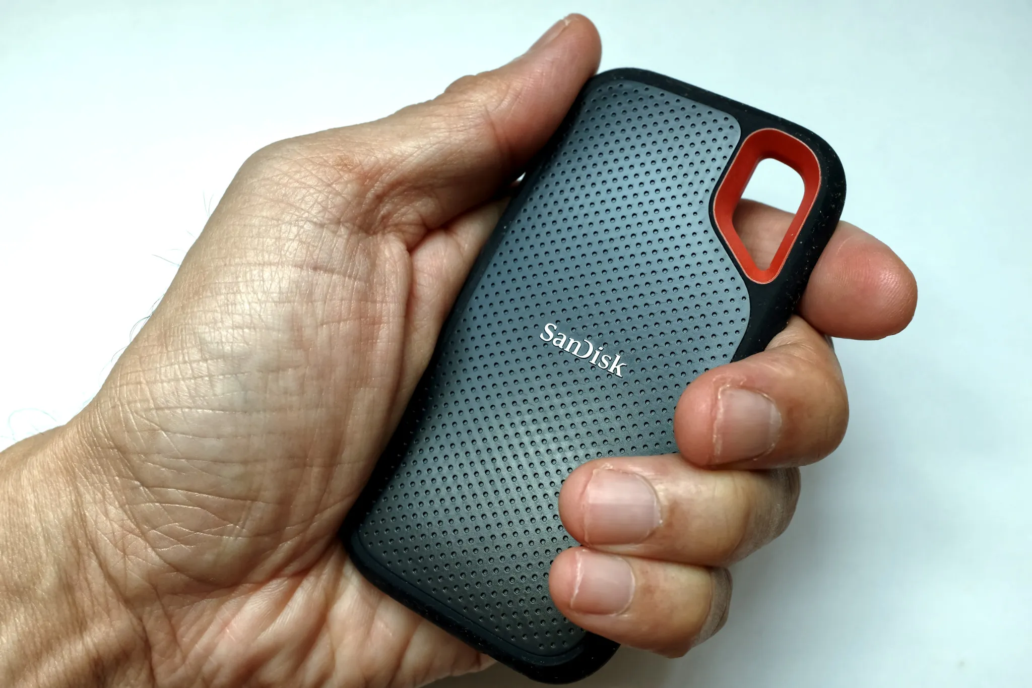 SanDisk E61
