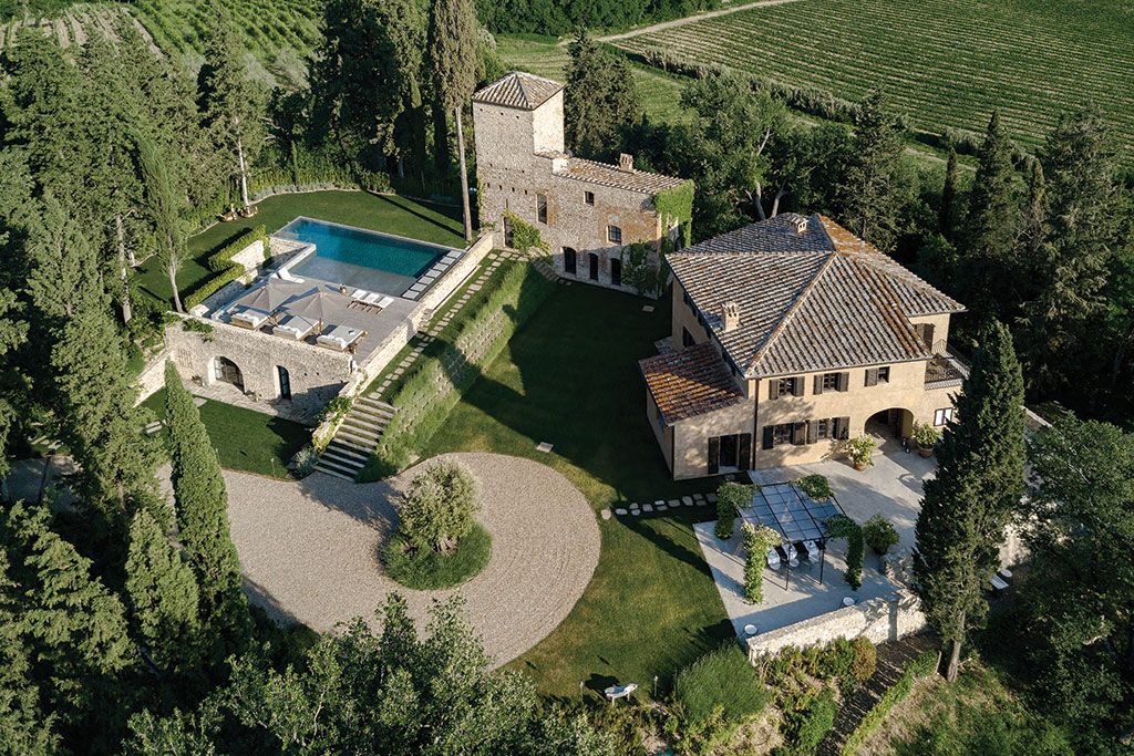 Property for sale with beautiful kitchen: Strada Noce, Barberino Tavarnelle, Florence, Italy.
