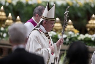 Pope Francis leads the Easter vigil mass in Saint Peter's Basilica on Holy Saturday. Vatican City, 19 April 2014. 