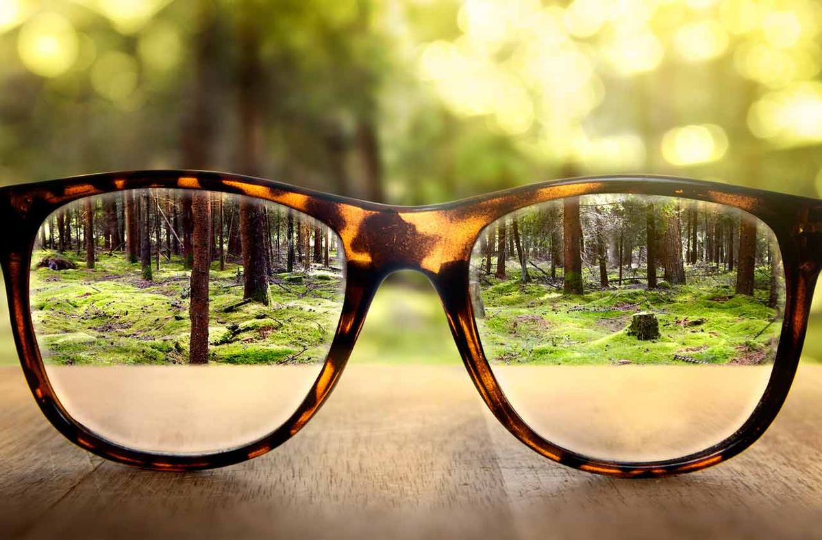 Reading glasses 2025 improve distance vision