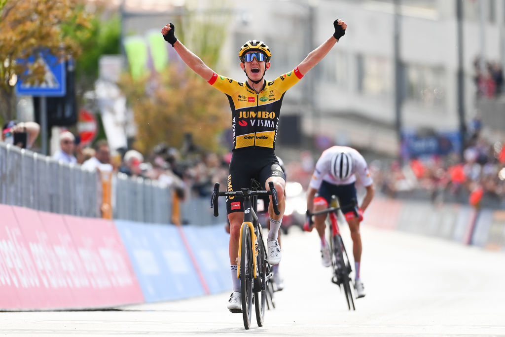 POTENZA ITALY MAY 13 Koen Bouwman of Netherlands and Team Jumbo Visma celebrates winning ahead of Davide Formolo of Italy and UAE Team Emirates and Bauke Mollema of Netherlands and Team Trek Segafredo during the 105th Giro dItalia 2022 Stage 7 a 196km stage from Diamante to Potenza 717m Giro WorldTour on May 13 2022 in Potenza Italy Photo by Tim de WaeleGetty Images