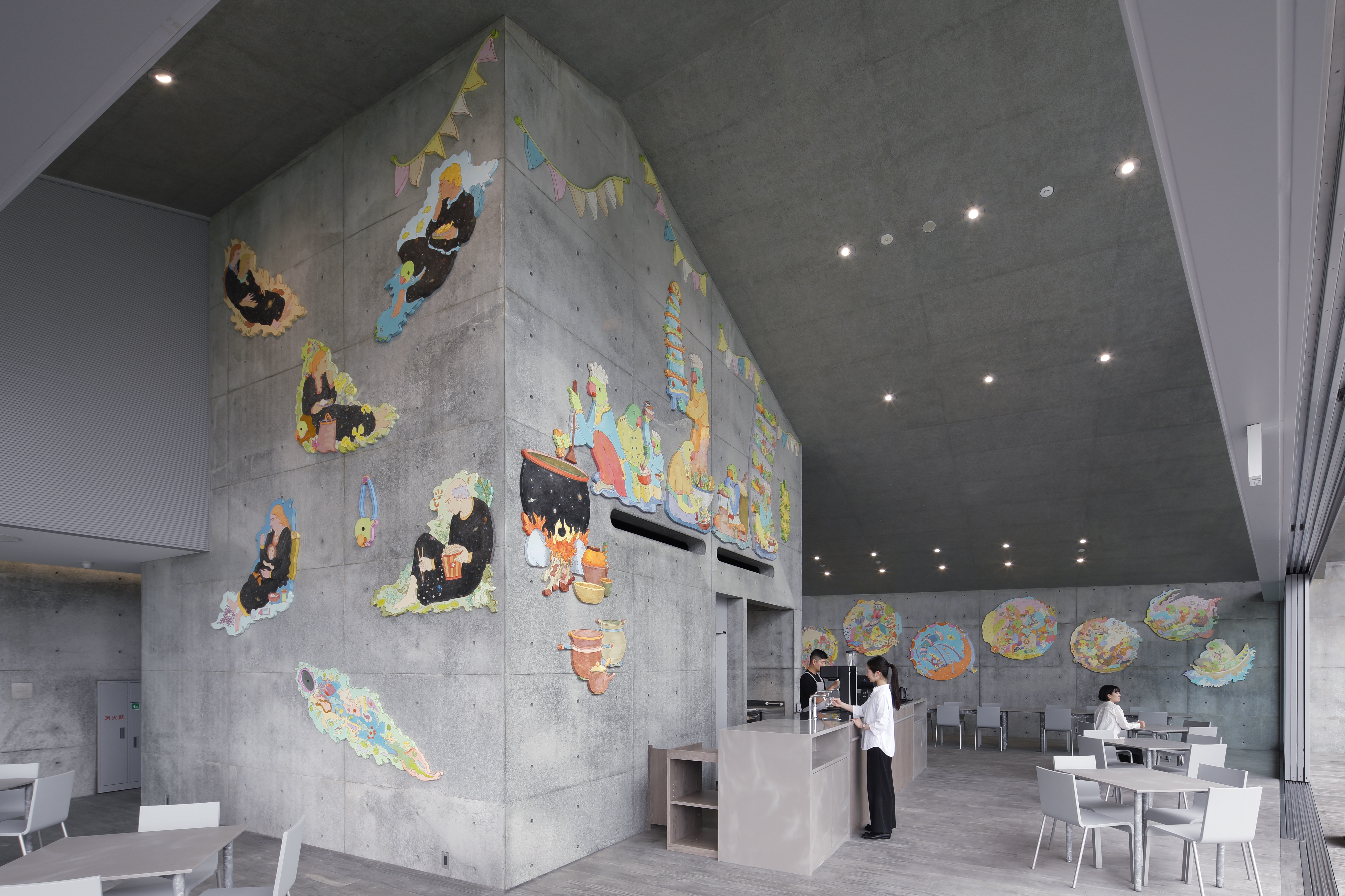 Naoshima New Museum of Art and its concrete volumes