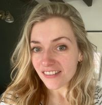 Lindsey Davis's avatar