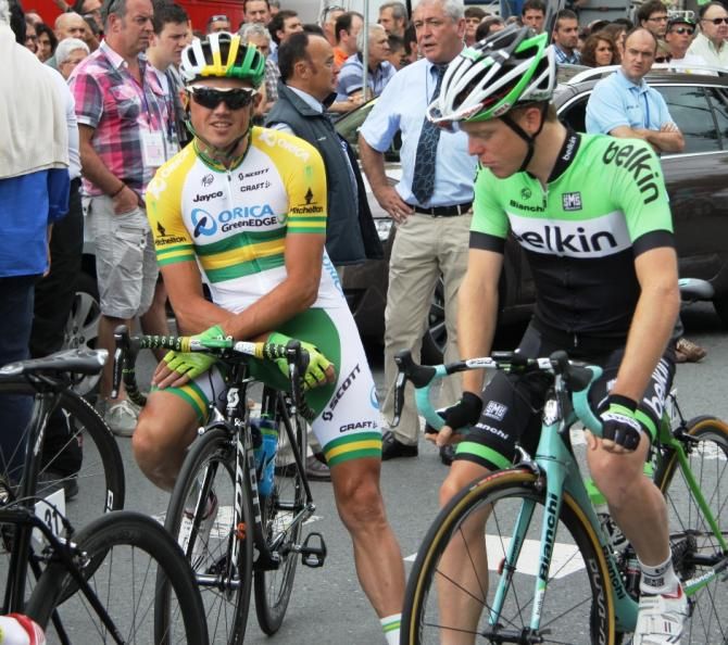 Simon Gerrans and Steven Kruiswijk at the start