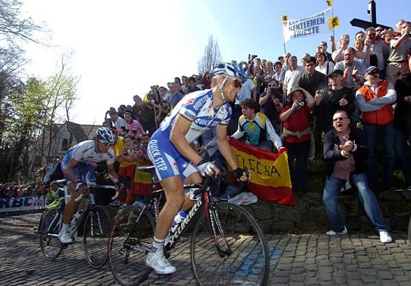 Tom Boonen (Quick Step) once again shadowed by Filippo Pozzato (Team Katusha).