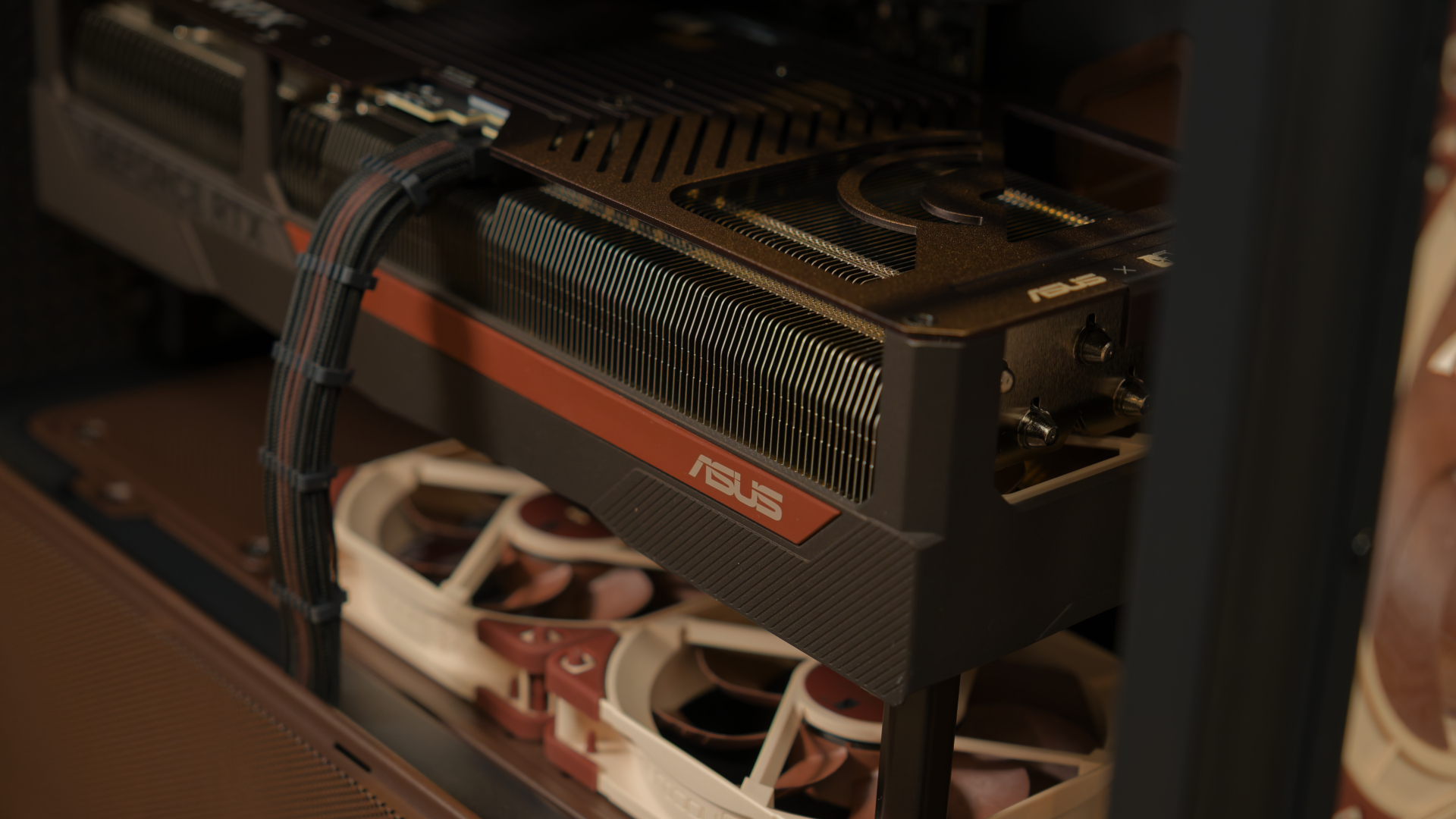 Antec Flux Pro Noctua-Edition