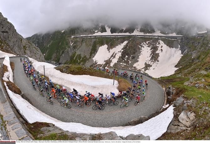 The peloton climbs through the Swiss scenery from Bellinzona to Sarnen
