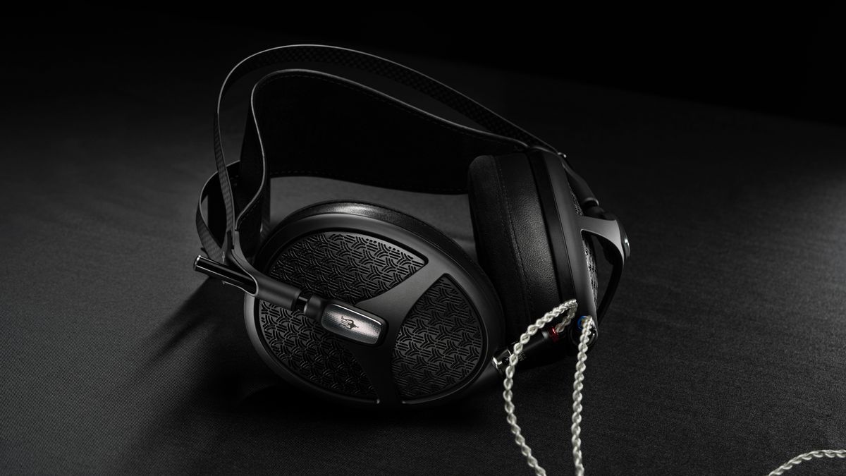 Meze Empyrean II headphones