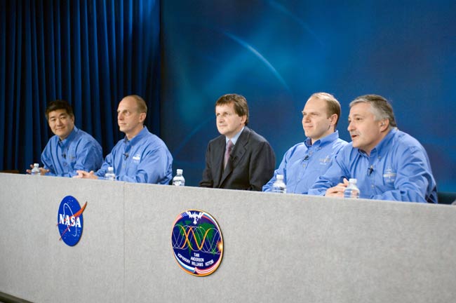 Next ISS Crew, Space Tourist Prepare for Orbital Flight