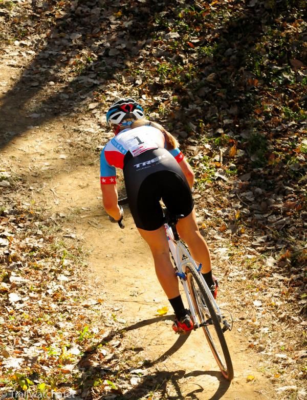 Katie Compton (Trek Cyclocross Collective) descending
