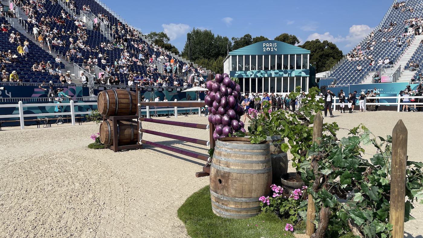 Wine growers fence, Olympic showjumping