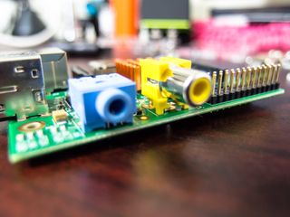 Video and audio out Raspberry Pi