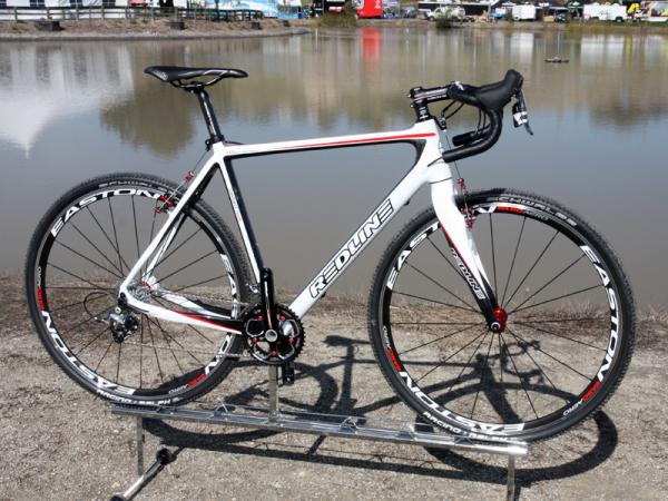 Redline conquest hot sale team carbon