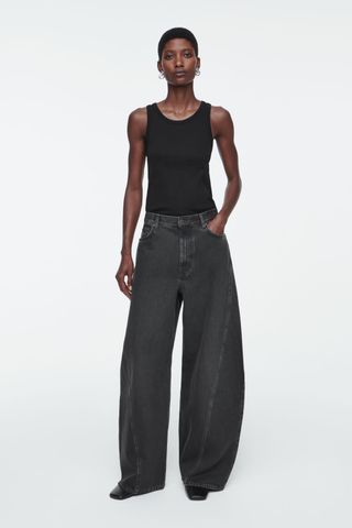 Twist Barrel-Leg Jeans