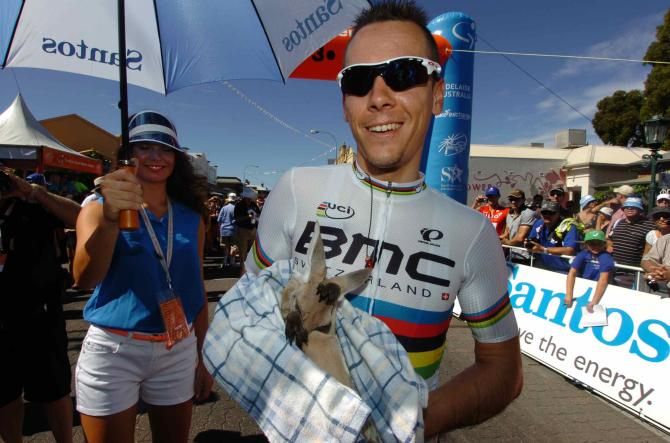 It wouldn't be Tour Down Under without some local wildlife, Philippe Gilbert was happy to get involved