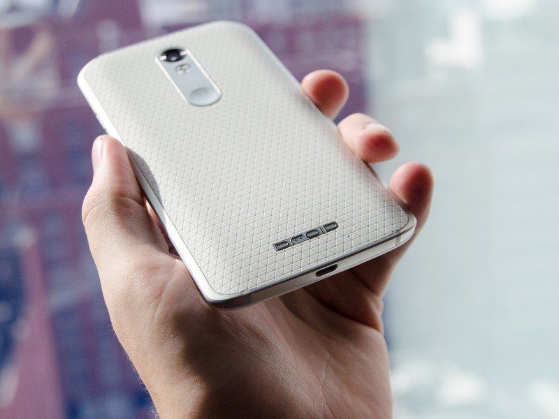 Droid Turbo 2