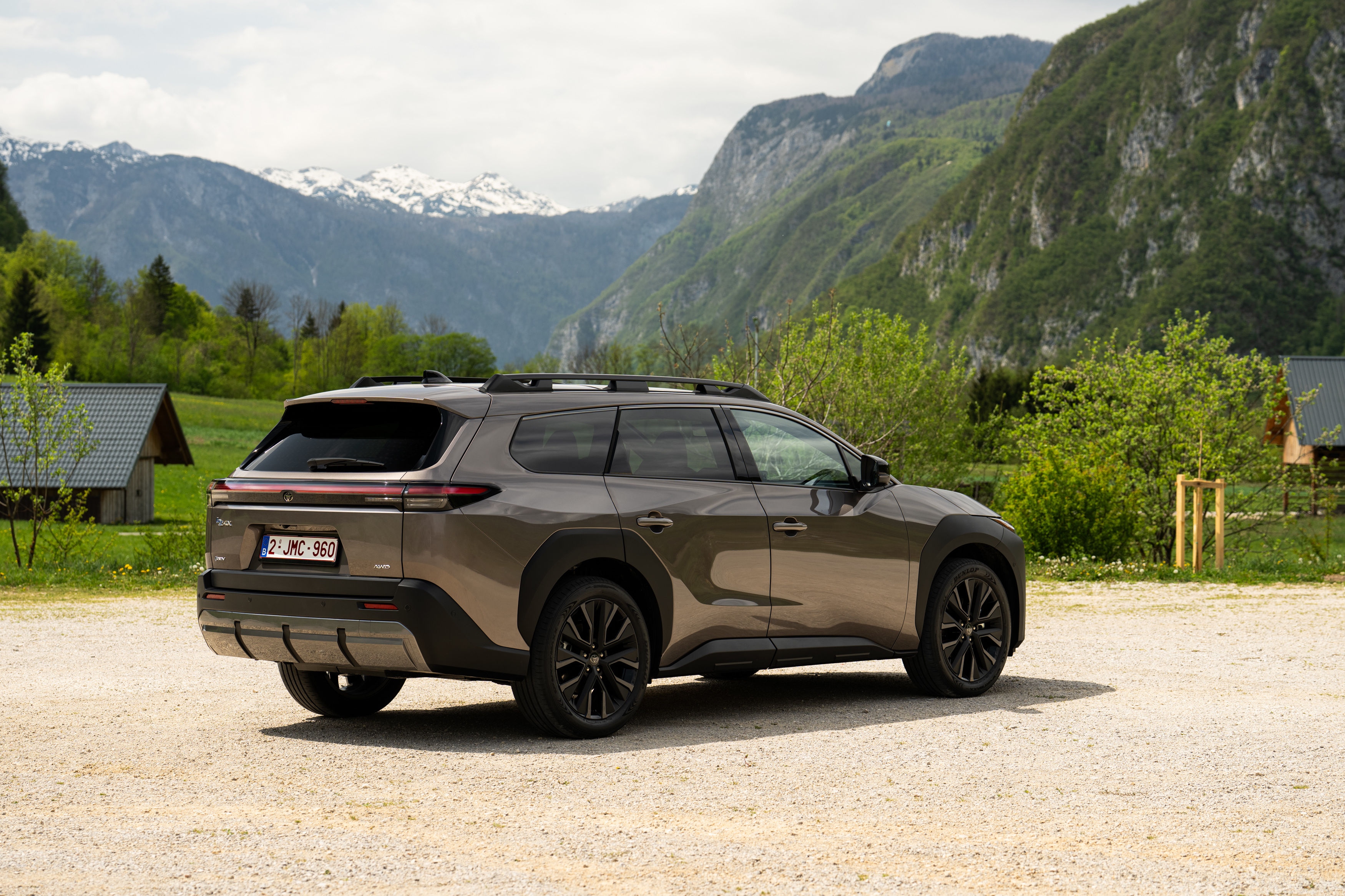 Toyota bZ4X Touring Excel in Brilliant Bronze