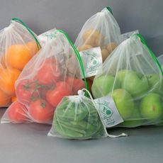 combatting plastic waste: Veggio reusable bags by Carrinet