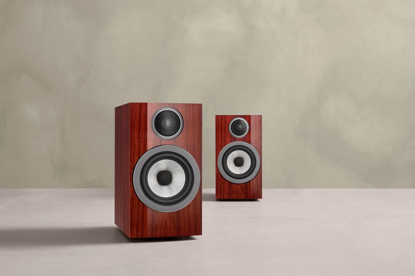 B&amp;W 707 Prestige Edition speakers on a marbled background