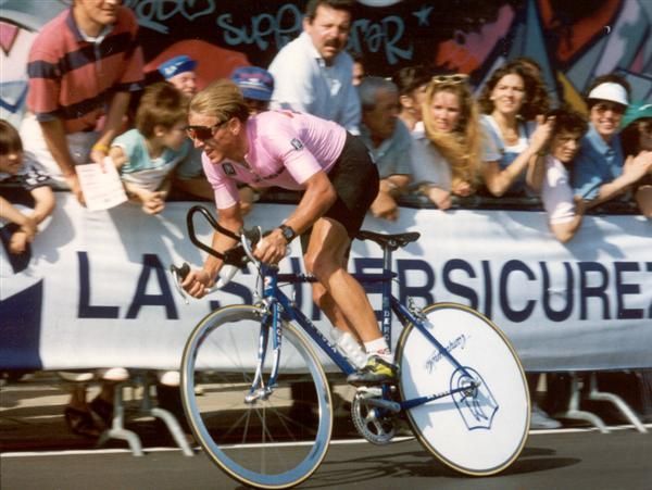 Evgeni Berzin (Gewiss-Ballan) looking rosy at the Giro. Things wouldn't roll quite so smoothly at La Fran&ccedil;aise des Jeux.