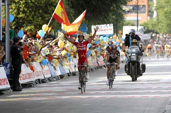 Duque takes the sprint