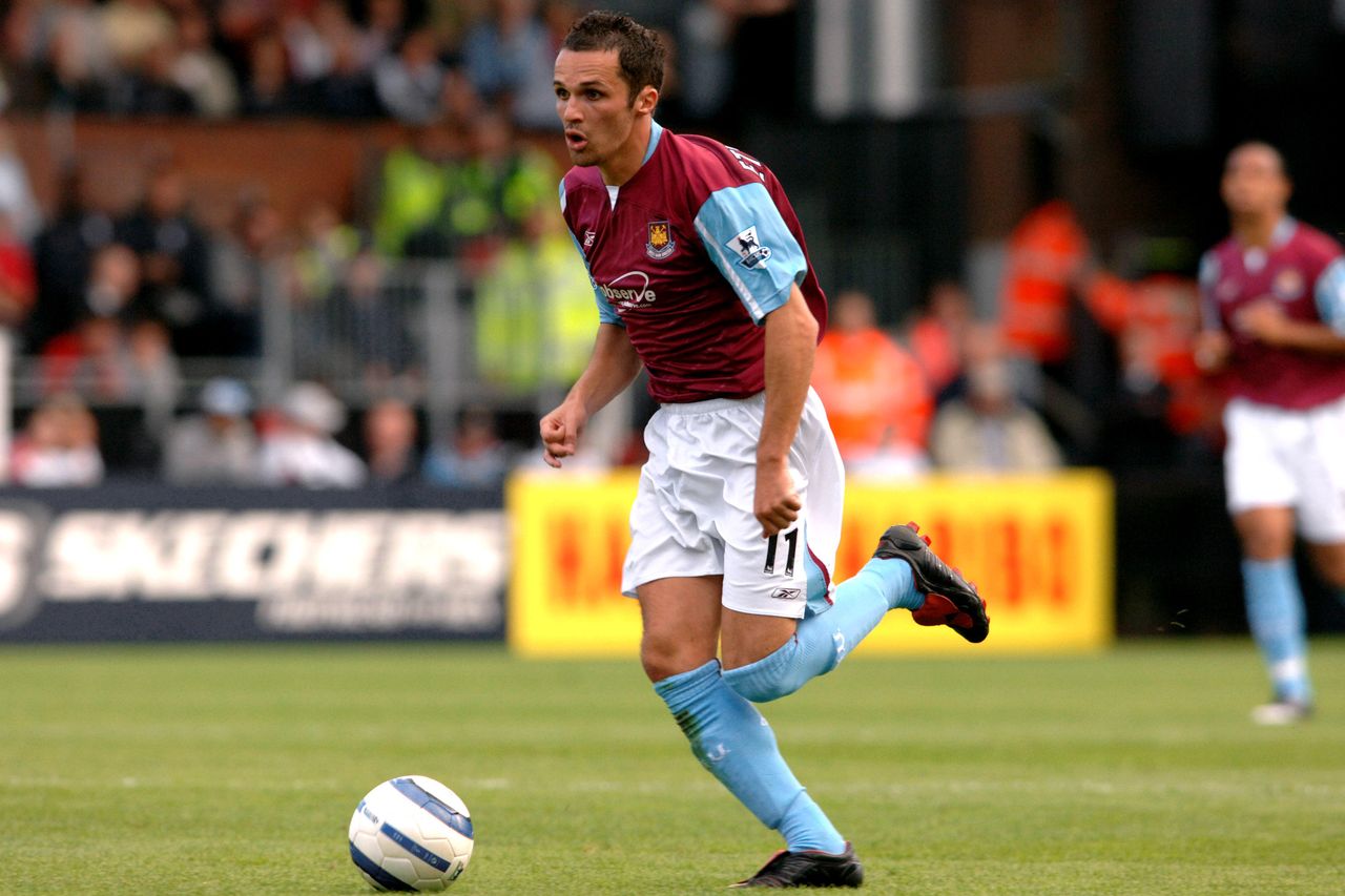 Matthew Etherington playing for West Ham United in 2005