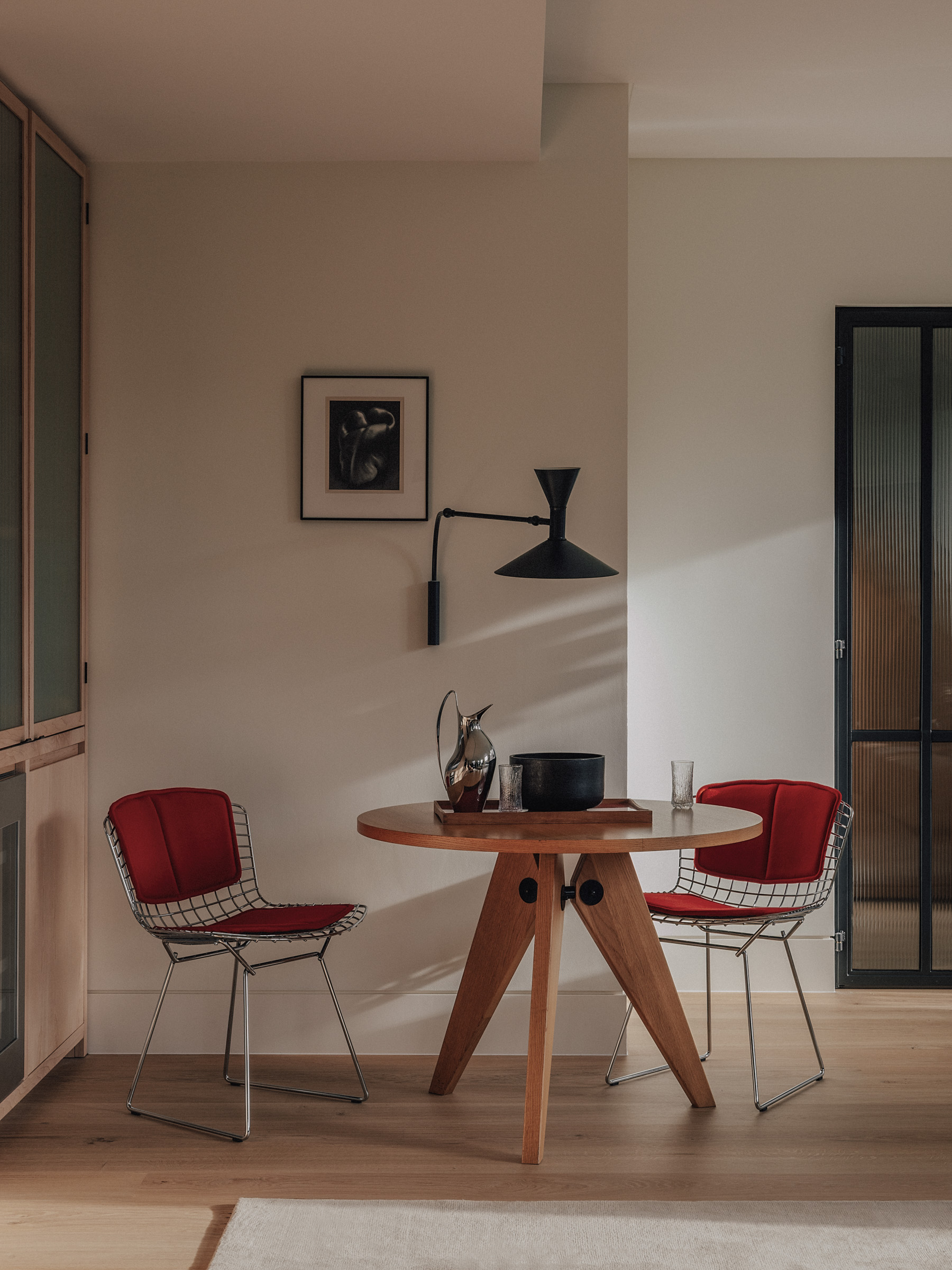 Inside the Apartment Arabescato