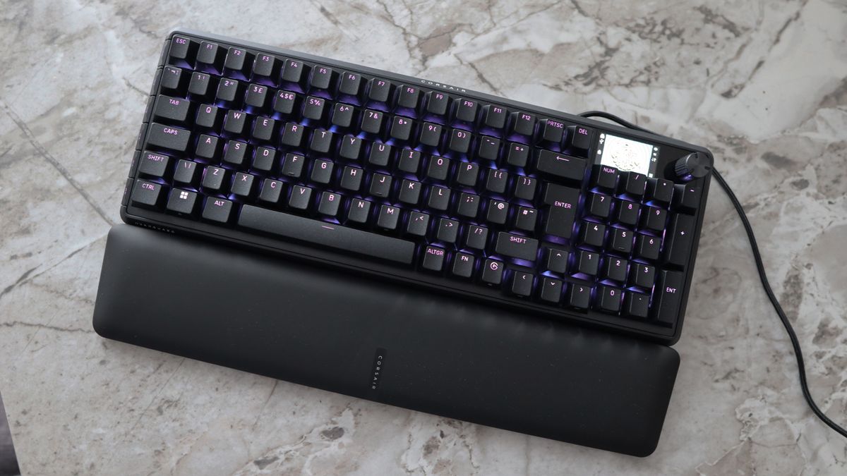 The Corsair Vanguard Pro 96 gaming keyboard