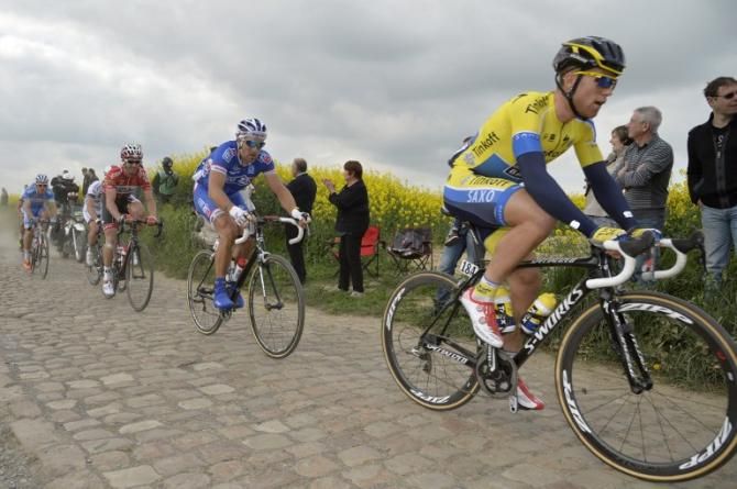 (From R) Slovakia's Michael Kolar, Belgium's David Boucher, Belgium's Kenny Dehaes (Lotto-Belisol), France's Benoit Jarrier (Bretagne-Seche Environnement), Belgium's Tim De Troyer and France's Clement Koretzky
