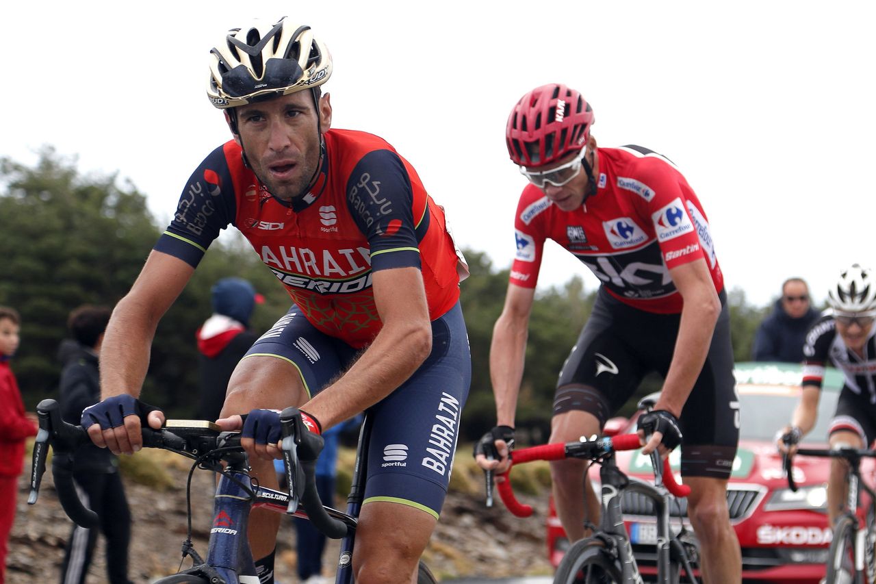 Vincenzo Nibali leading Chris Froome on stage 11 of the Vuelta a Espa&ntilde;a
