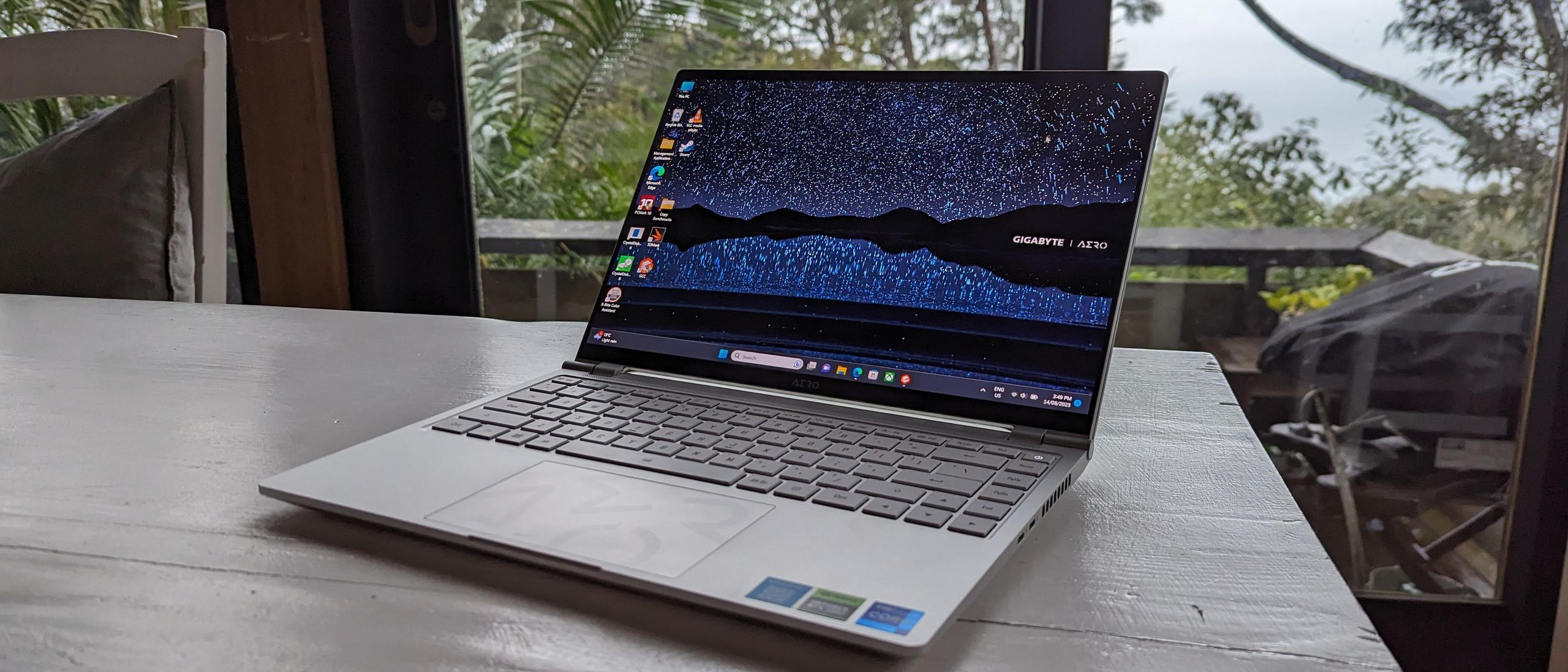 Gigabyte Aero 14 review: the best 14-inch OLED laptop screen