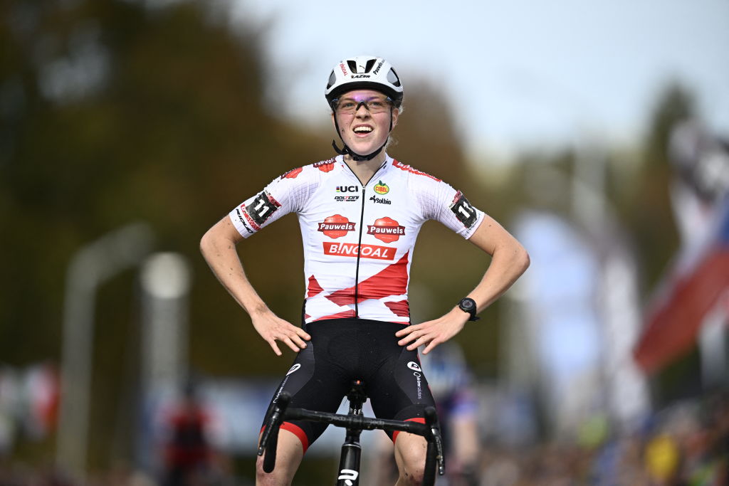 Van Empel forges on victorious with triumph at Tabor World Cup ...