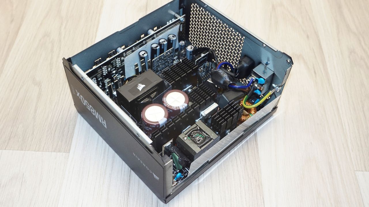 Corsair RM850x Shift 850W ATX 3.1