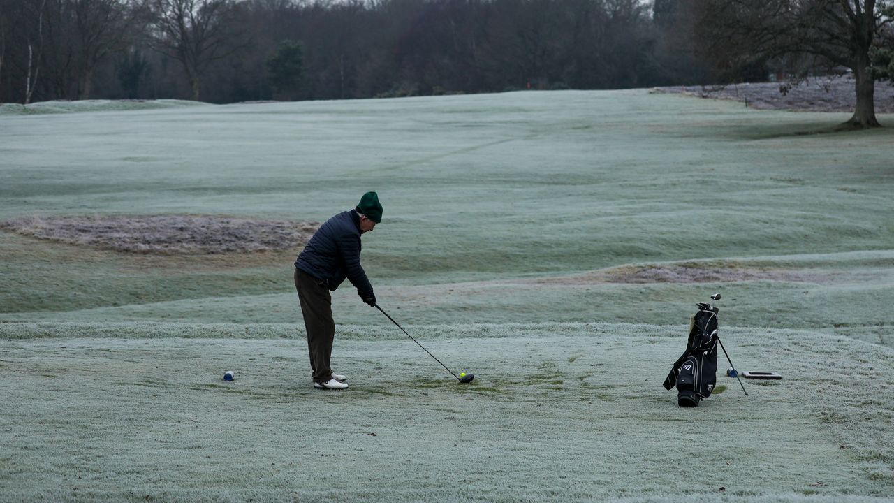 winter golf