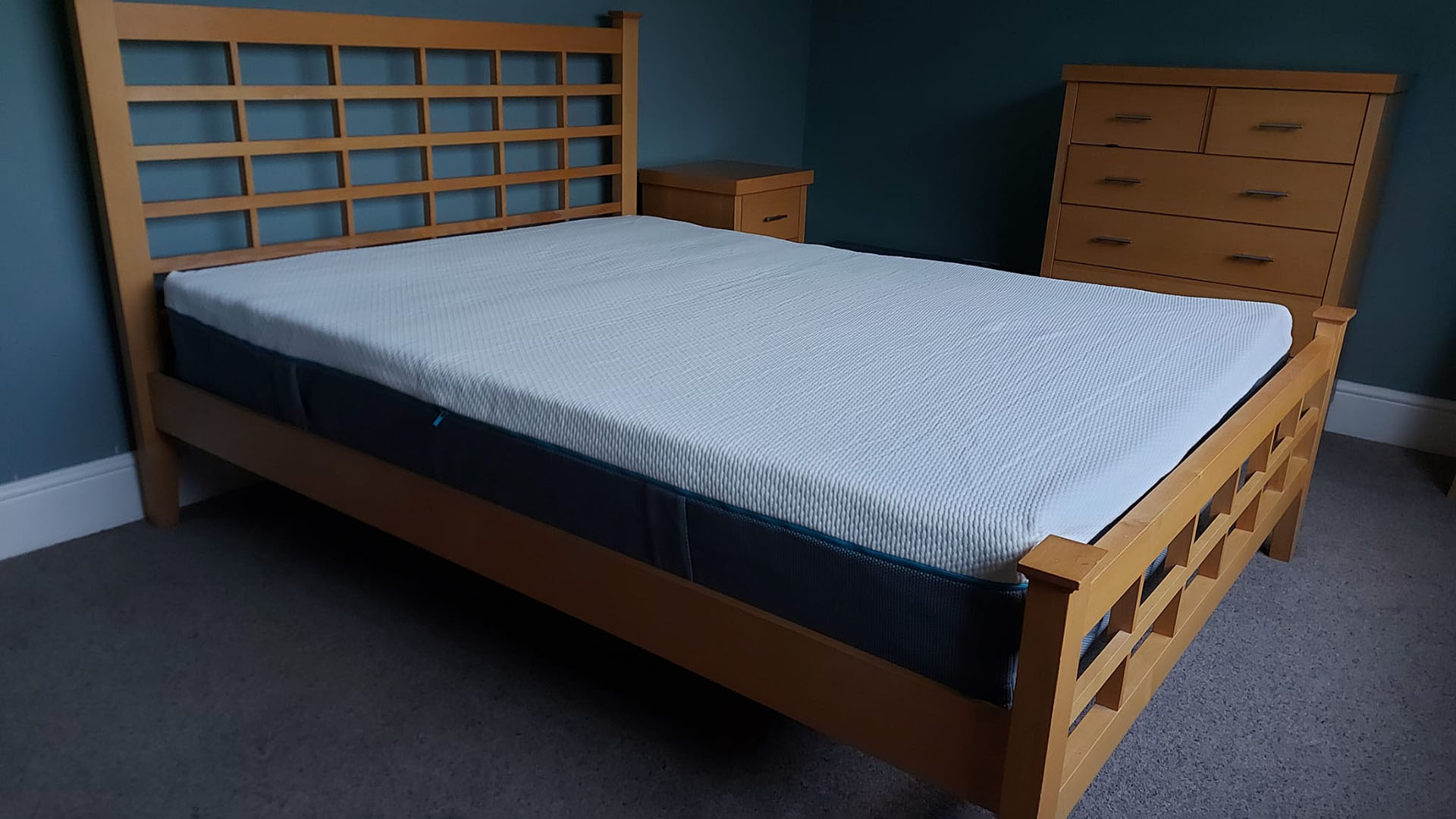 Simba Hybrid Pro mattress in reviewer's bedroom