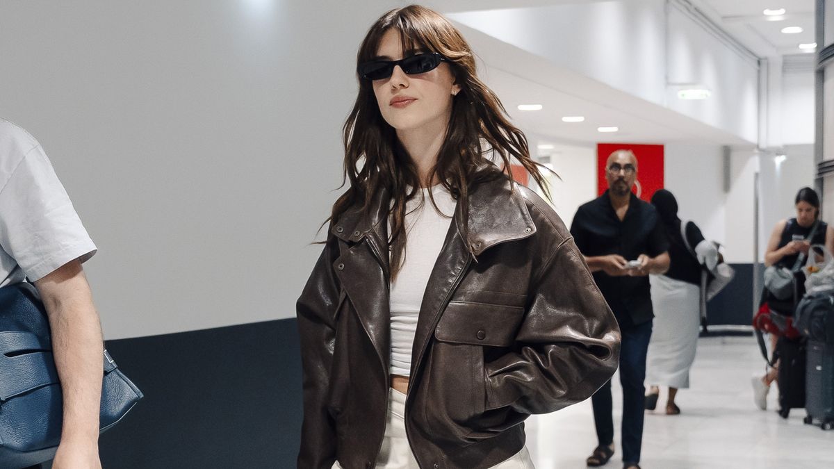 Daisy Edgar-Jones Arrived at the Airport in the Shoe Trend I Used to Say I Would Never Wear Through Security