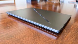 ASUS ROG Zephyrus G16 (2024) GA605 closed.