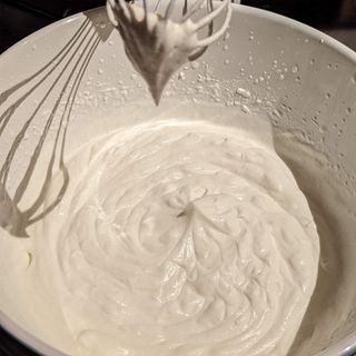Image of whipped cream in bowl