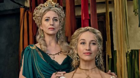 Cossutia and Viridia watch on