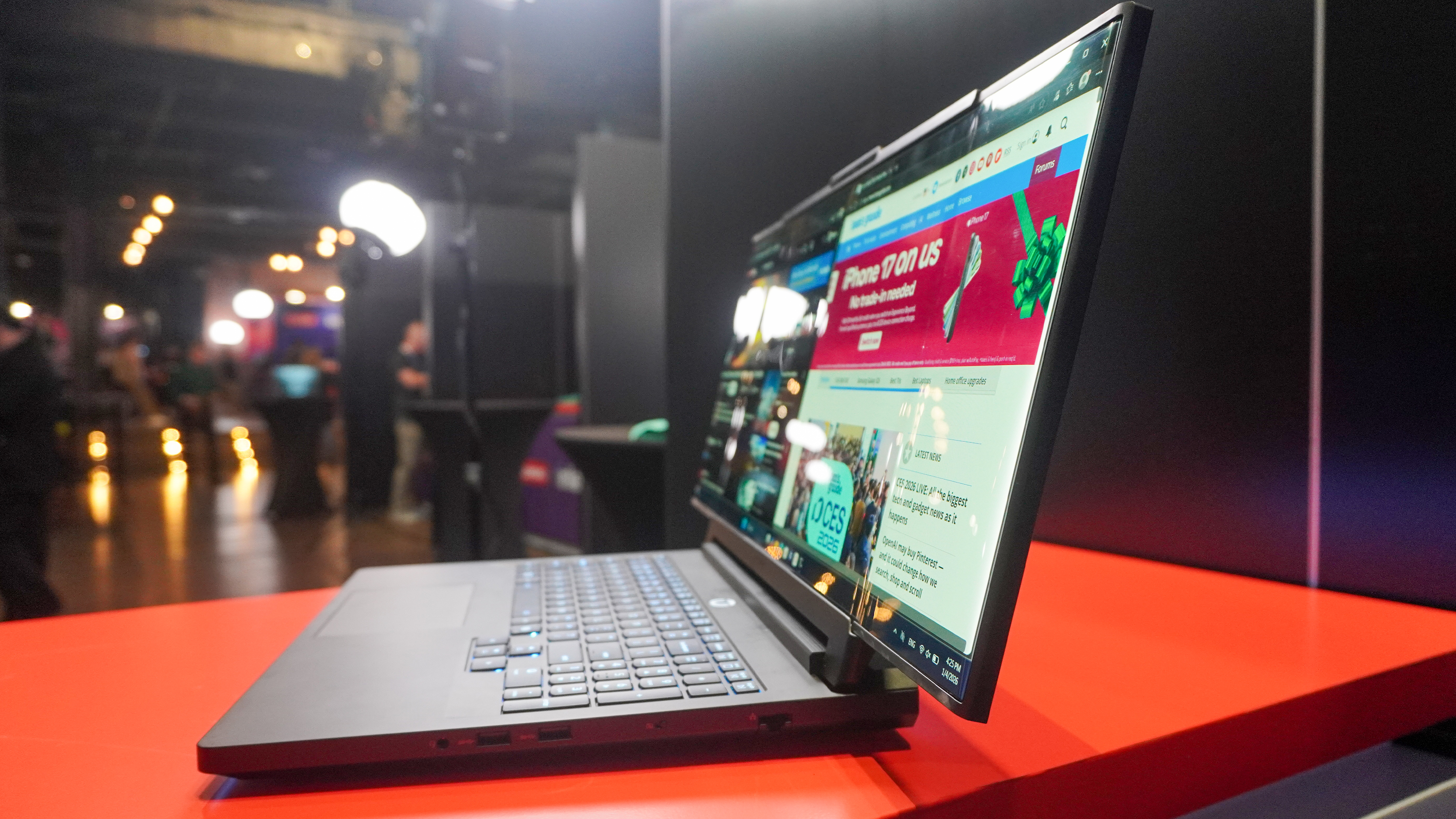 Lenovo Legion Pro Rollable Concept