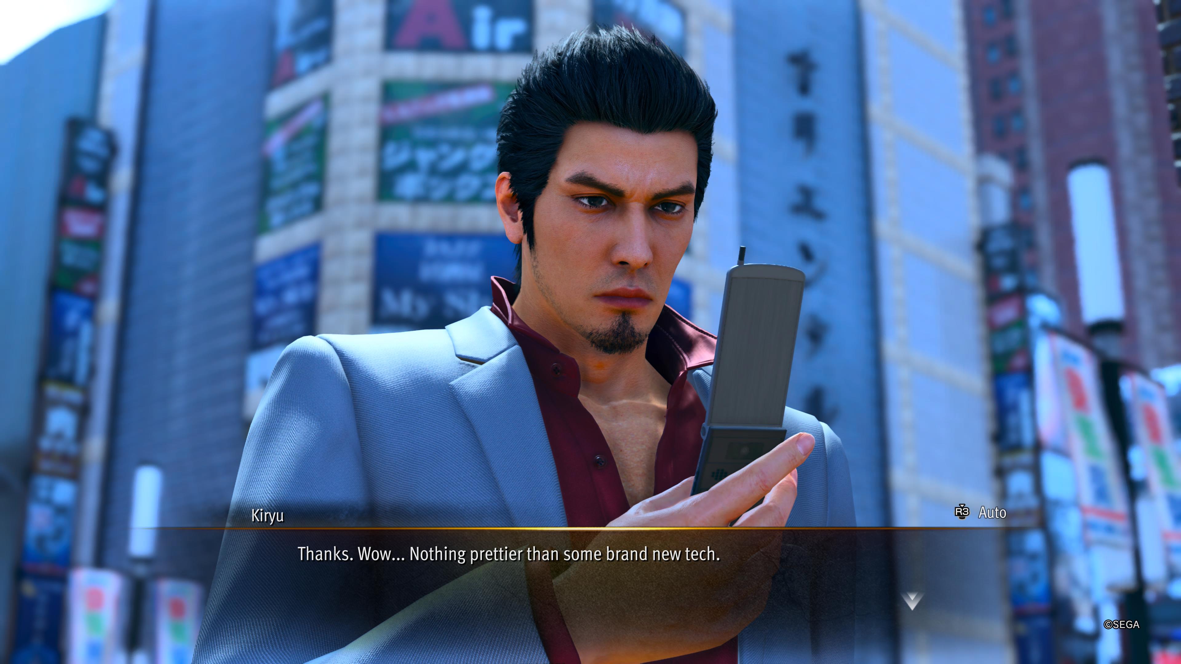 Kiryu gets a new phone in Yakuza Kiwami 3