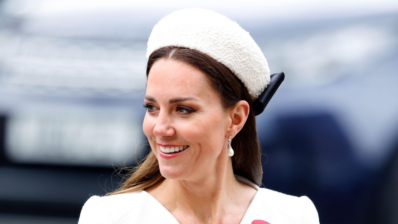 Catherine, Duchess of Cambridge attends the Anzac Day Service of Commemoration and Thanksgiving at Westminster Abbey on April 25, 2022 in London, England. Anzac Day is the national day of remembrance in Australia and New Zealand marking the anniversary of the Anzac (Australian and New Zealand Army Corps) landings at Gallipoli in 1916 during the First World War.