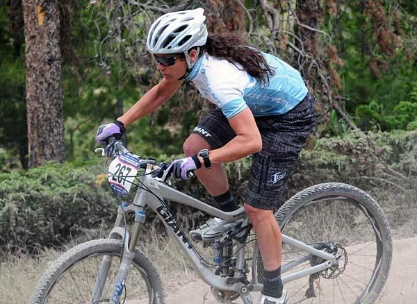 Kelli Emmett (Giant) got caught behind some slower riders.