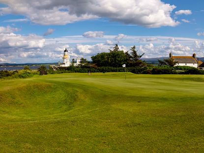 World's 15th Oldest Golf Club Offering Life Membership