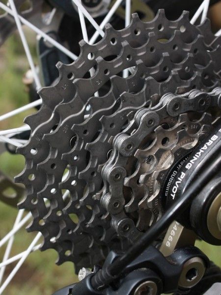 Trek have opted for an 11-32T cassette to shave a few grams but an 11-34T would provide extra range given the relatively tight 29/42T chainrings.