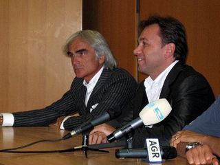 Basso's lawyer Massimo Martelli and Johan Bruyneel in 2006