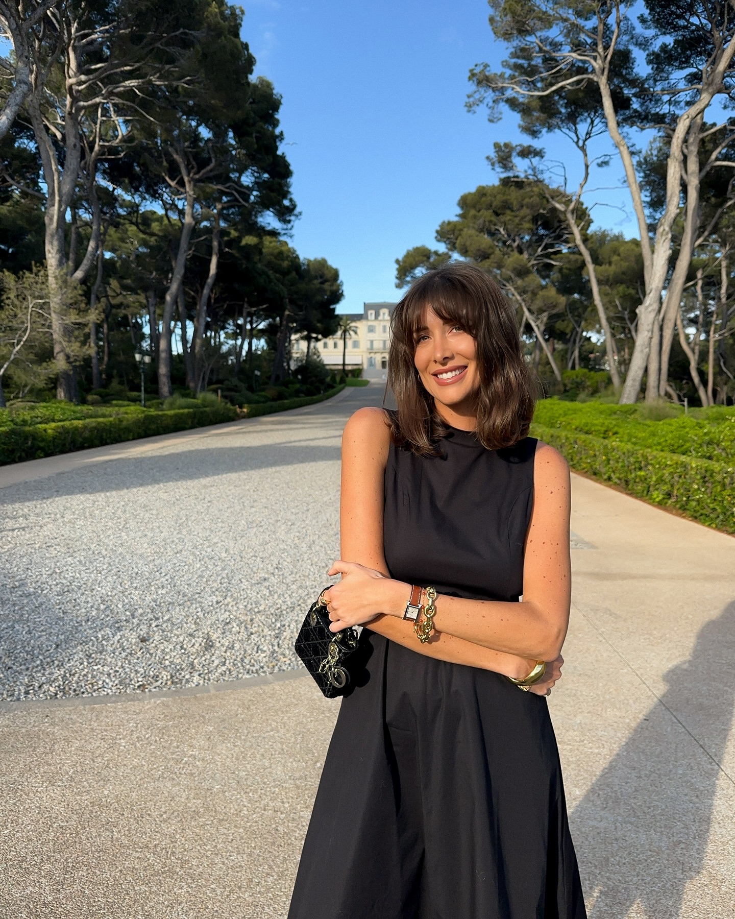 @juliesfi with a soft bob haircut
